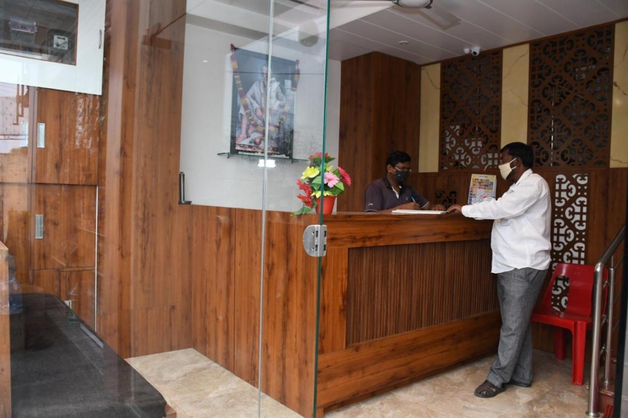 Hotel Sai Shatabdi Sirdi Kültér fotó