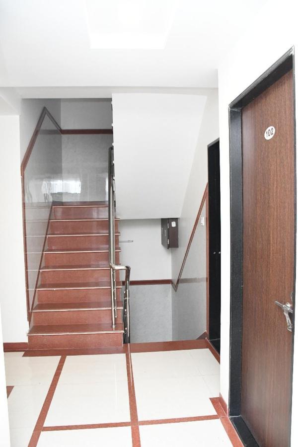 Hotel Sai Shatabdi Sirdi Kültér fotó